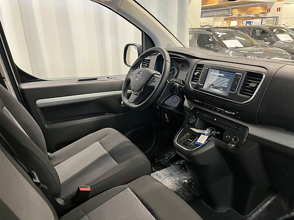 Opel Vivaro-e 6 of 12