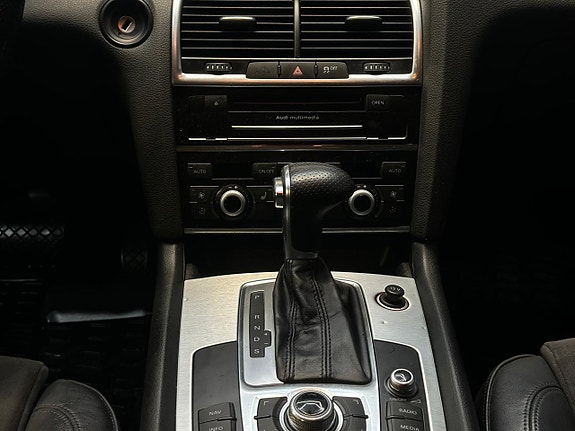 Audi Q7 12 of 28