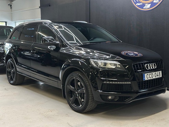 Audi Q7 2 of 5
