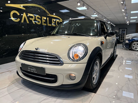 MINI Clubman Cooper D 19 of 21
