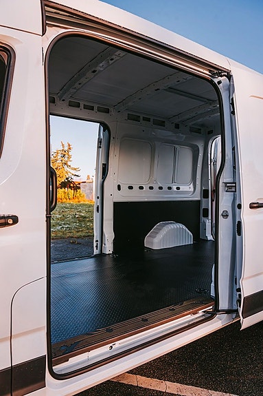 Maxus Deliver 9 11 of 12