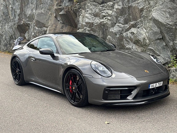 Porsche 911 2 of 5