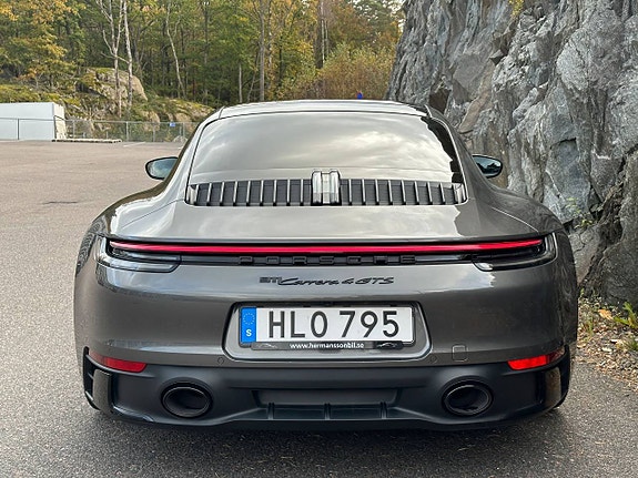 Porsche 911 10 of 27
