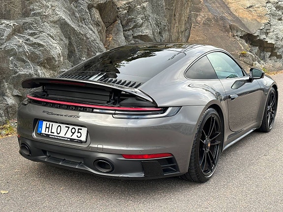 Porsche 911 14 of 27