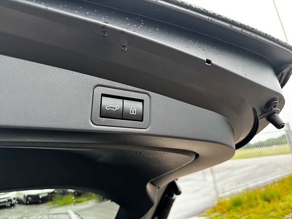 Toyota Corolla 15 of 23