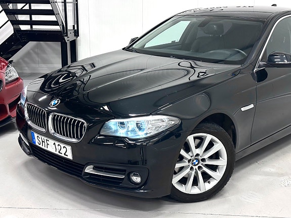 BMW 520 2 of 5