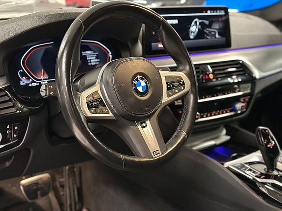 BMW 520 12 of 30