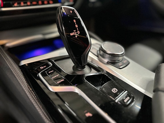 BMW 520 17 of 30