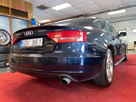 Audi A5 4 of 5