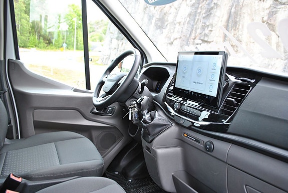 Ford Transit 12 of 29