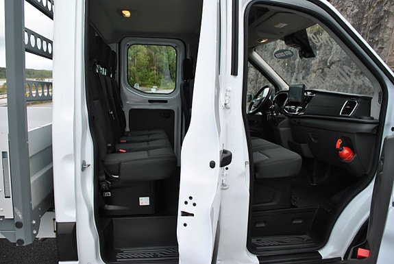 Ford Transit 8 of 29