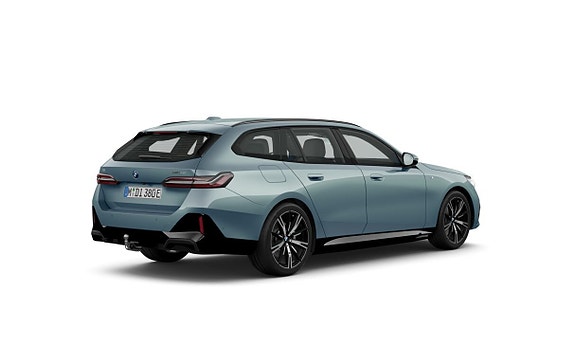 BMW i5 2 of 4