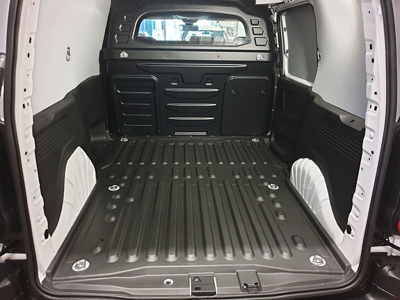Citroen E-Berlingo 7 of 7