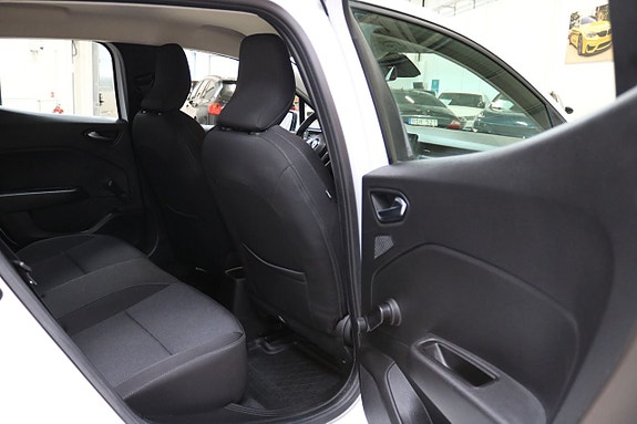 Renault Clio 13 of 25