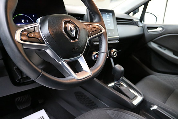 Renault Clio 21 of 25