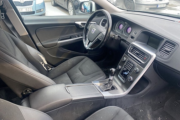 Volvo V60 5 of 9