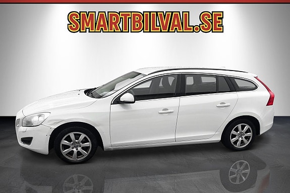 Volvo V60 2 of 9