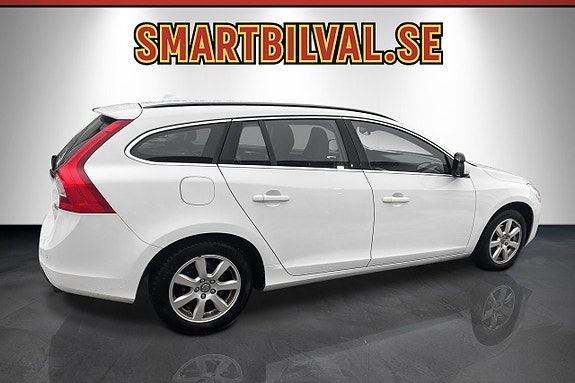 Volvo V60 4 of 9