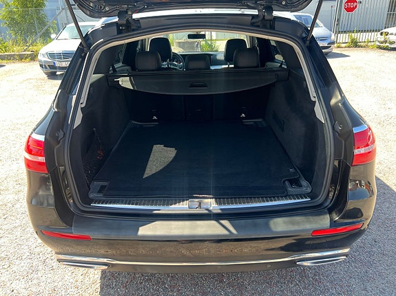 Mercedes-Benz E220 12 of 17