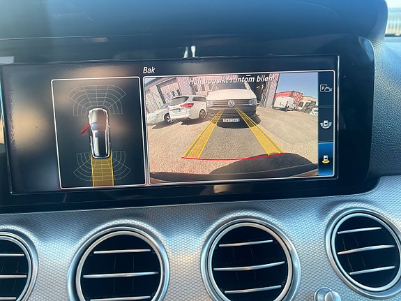 Mercedes-Benz E220 6 of 17