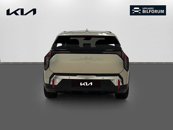 Kia EV3 5 of 18