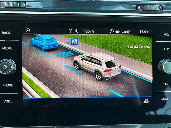 Volkswagen Tiguan Allspace 17 of 18