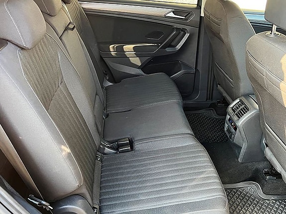 Volkswagen Tiguan Allspace 10 of 18