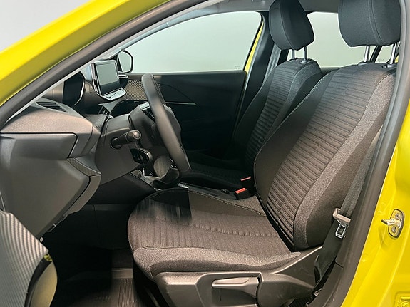 Peugeot 208 9 of 16