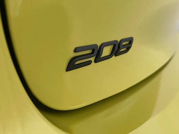 Peugeot 208 7 of 16