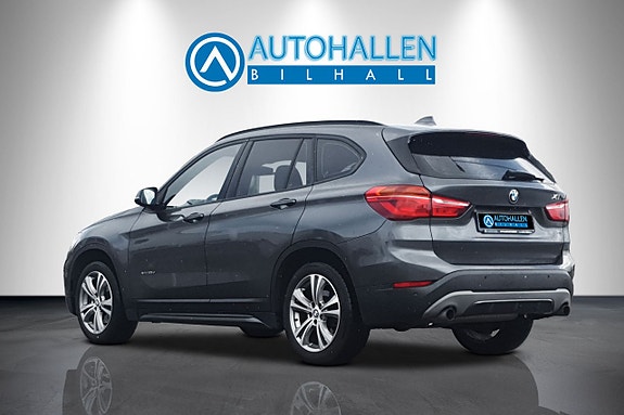 BMW X1 4 of 17