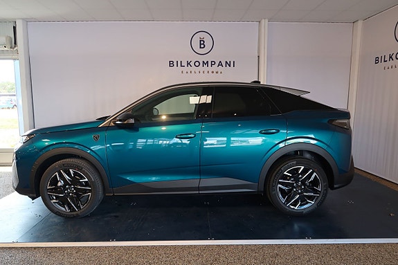 Peugeot e-3008 3 of 5