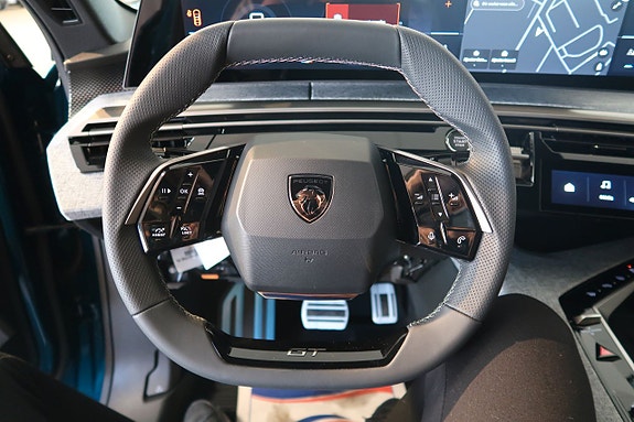 Peugeot e-3008 9 of 9