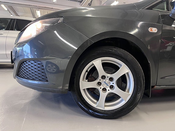 Seat Ibiza 2 of 18