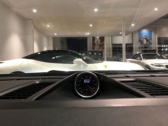 Porsche Panamera Turbo 9 of 14