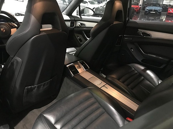Porsche Panamera Turbo 14 of 14