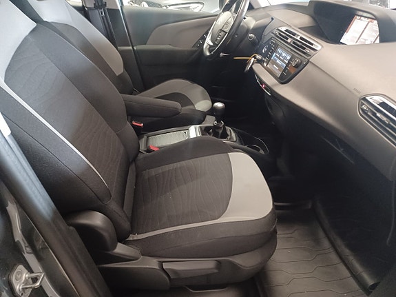 Citroen Grand C4 Picasso 8 of 16