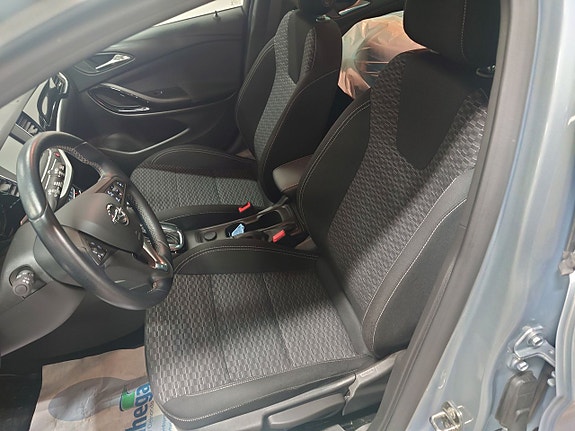 Opel Astra 8 of 8