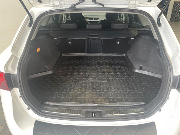Toyota Avensis 18 of 18