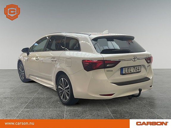 Toyota Avensis 5 of 5