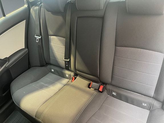 Toyota Avensis 17 of 18