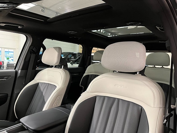 Kia EV9 11 of 19