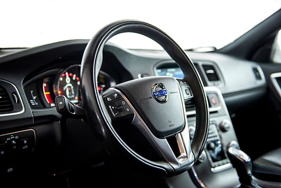 Volvo V60 12 of 23