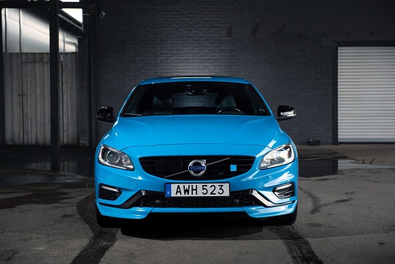 Volvo V60 4 of 5
