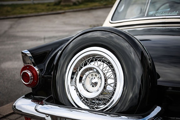 Ford Thunderbird 12 of 19