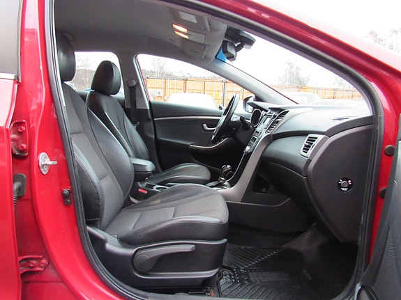 Hyundai i30 10 of 14