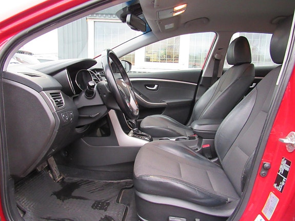 Hyundai i30 12 of 14