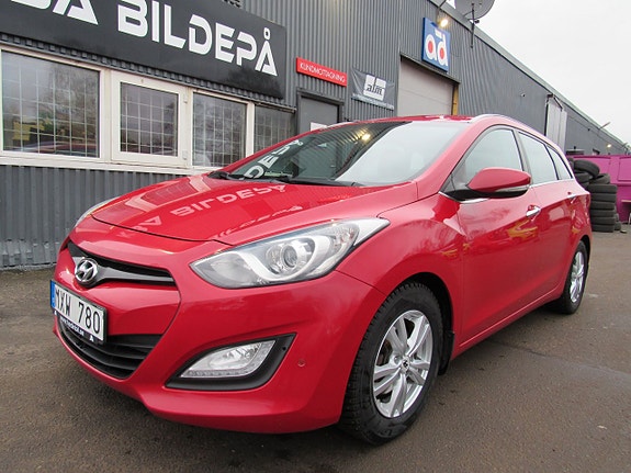 Hyundai i30 2 of 14