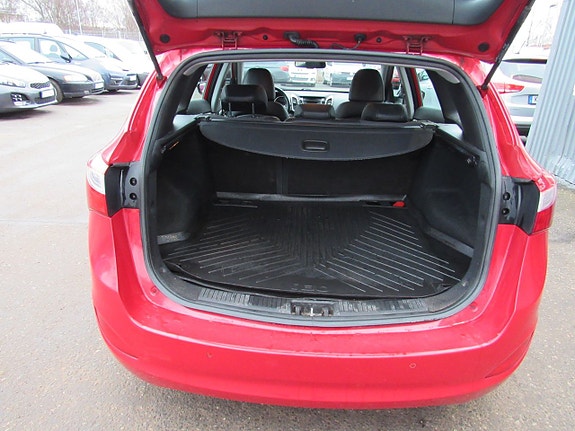 Hyundai i30 8 of 14