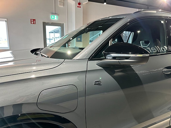Volkswagen Tiguan 8 of 26