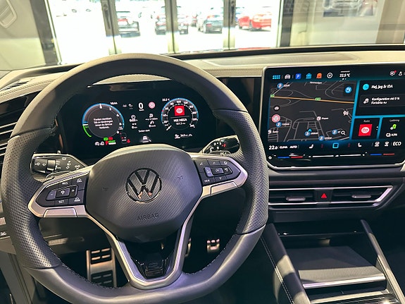 Volkswagen Tiguan 14 of 26